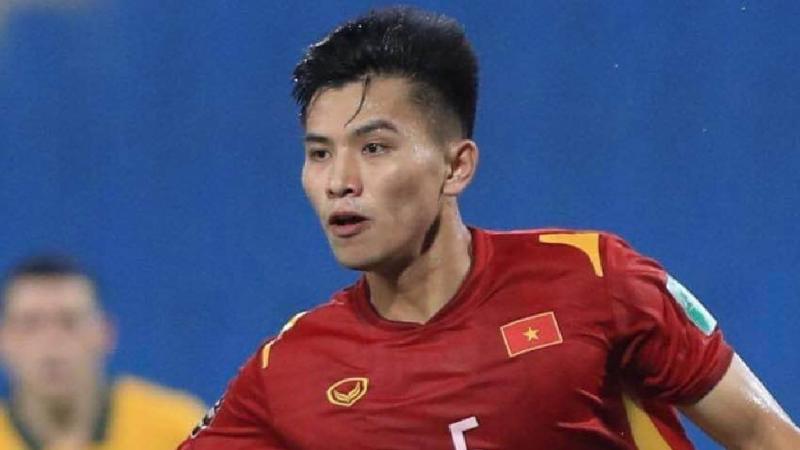 Nguyễn Thanh Bình trước đây mang số 5 đội tuyển Việt Nam